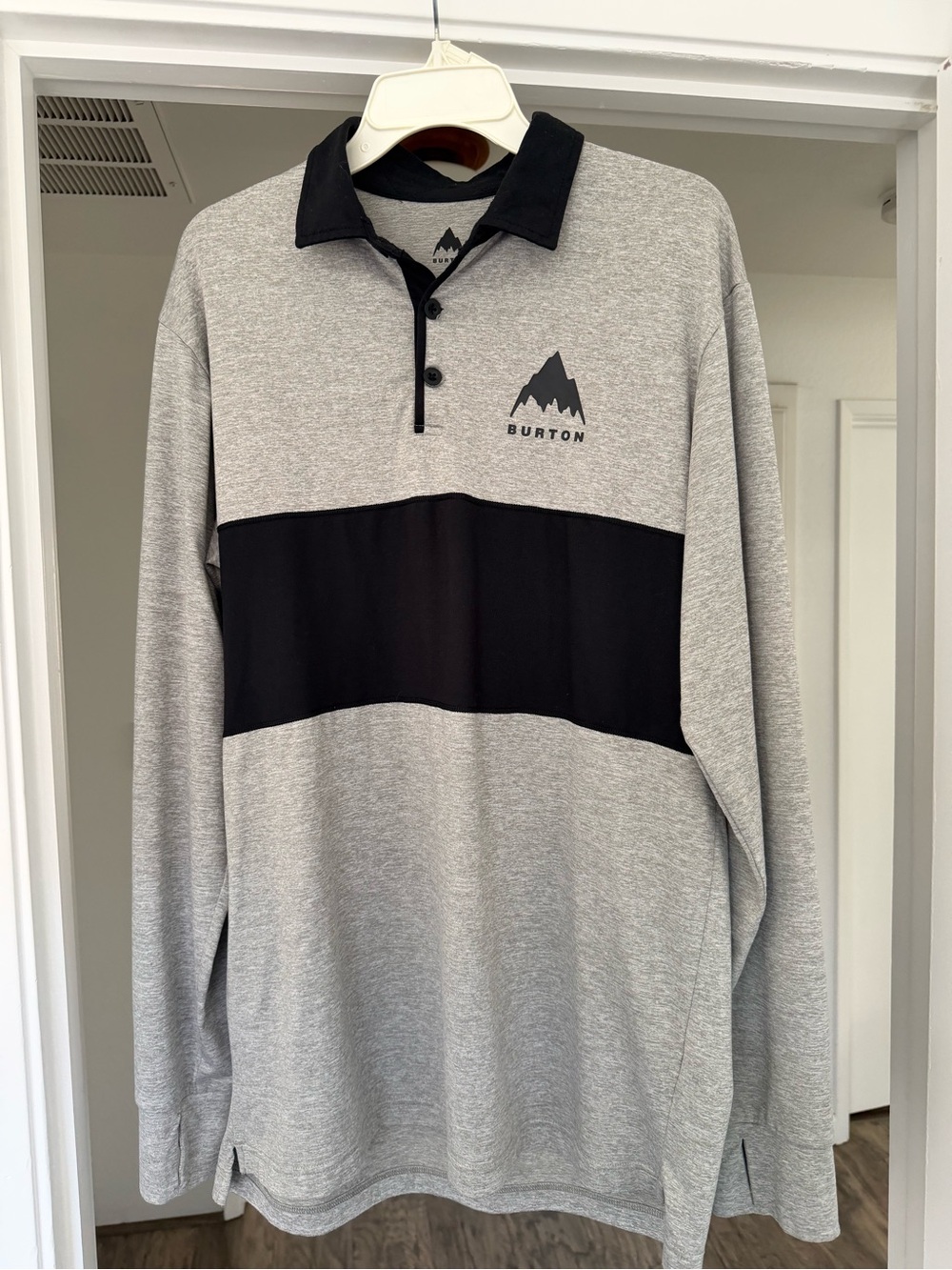 Burton Men's Grey and Black Long Sleeve Polo